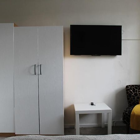 Ferienwohnung The Yellow House London Exterior foto